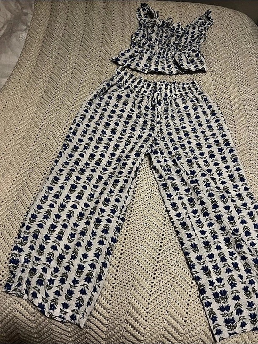 Auden floral white and blue linen pants and sleep shirt. NWT, medium